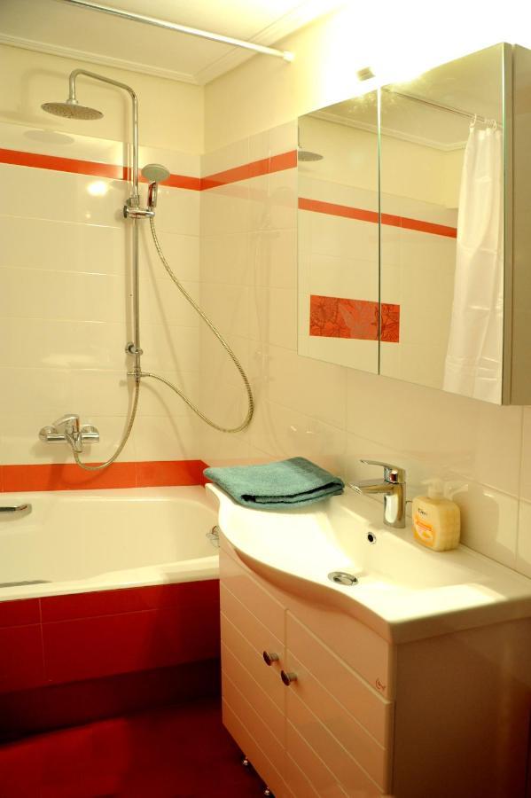 Olive And Orange Apartment Mystras Esterno foto