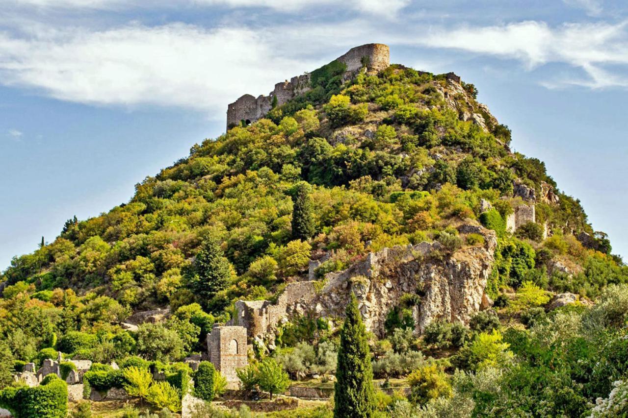 Olive And Orange Apartment Mystras Esterno foto